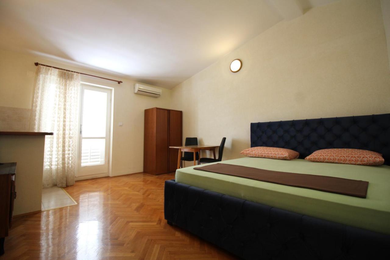 Makarska Centre & Free Private Parking Appartement Buitenkant foto